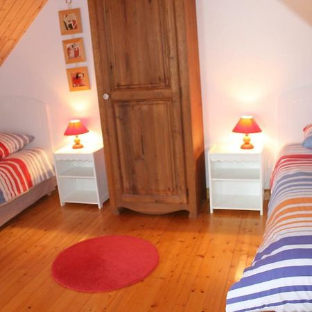 La Touche D'En Bas Hotel Plouguenast Bagian luar foto