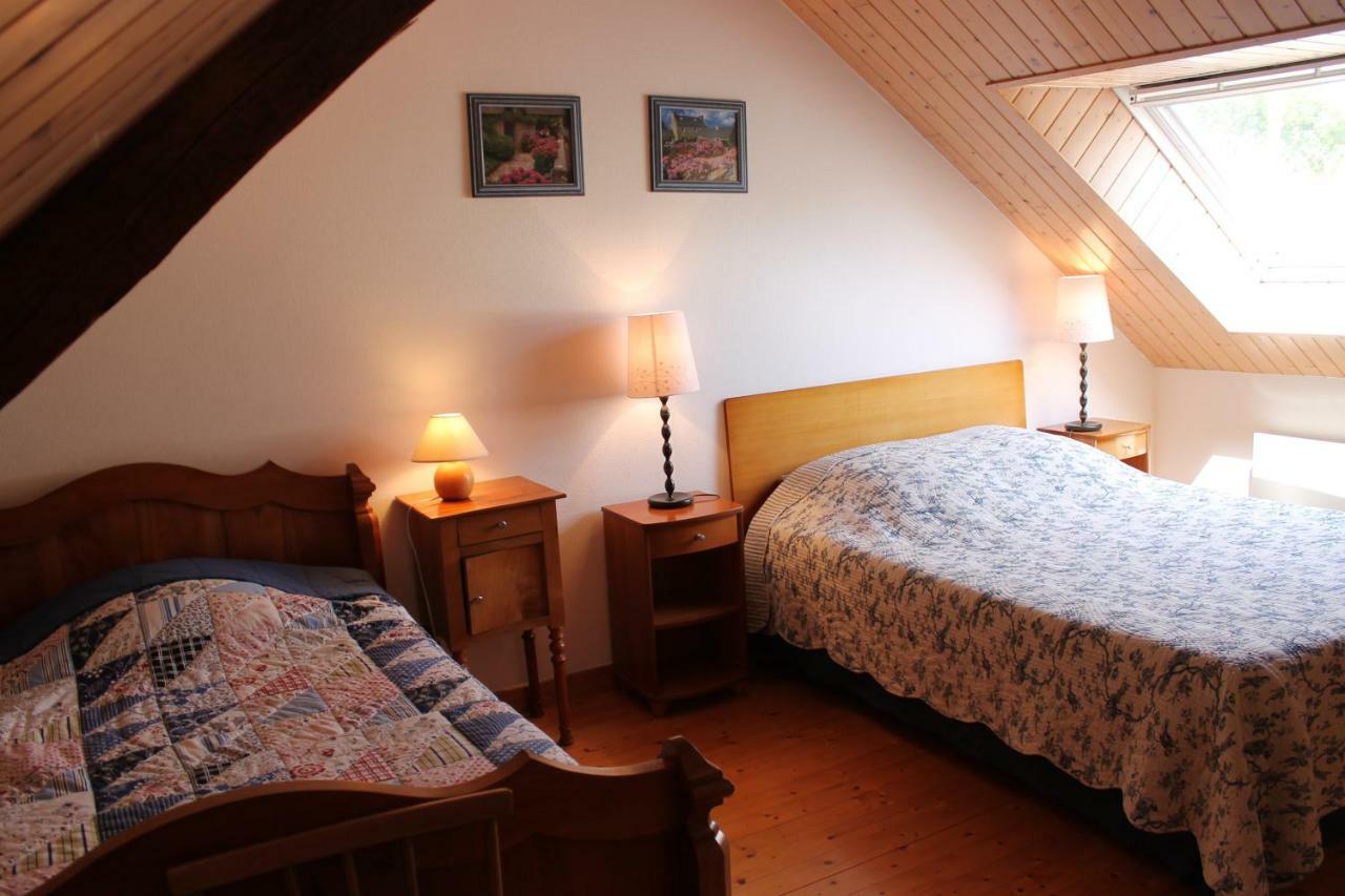 La Touche D'En Bas Hotel Plouguenast Bagian luar foto